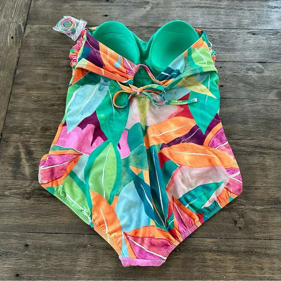 NWOT Time and Tru 1X Womens Strapless Tropical One Piece Swimsuit Green Ruched - Picture 3 of 7